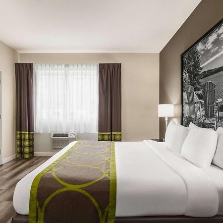 מלון Super 8 By Wyndham Sarnia On מראה חיצוני תמונה