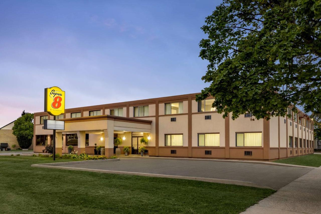 מלון Super 8 By Wyndham Sarnia On מראה חיצוני תמונה