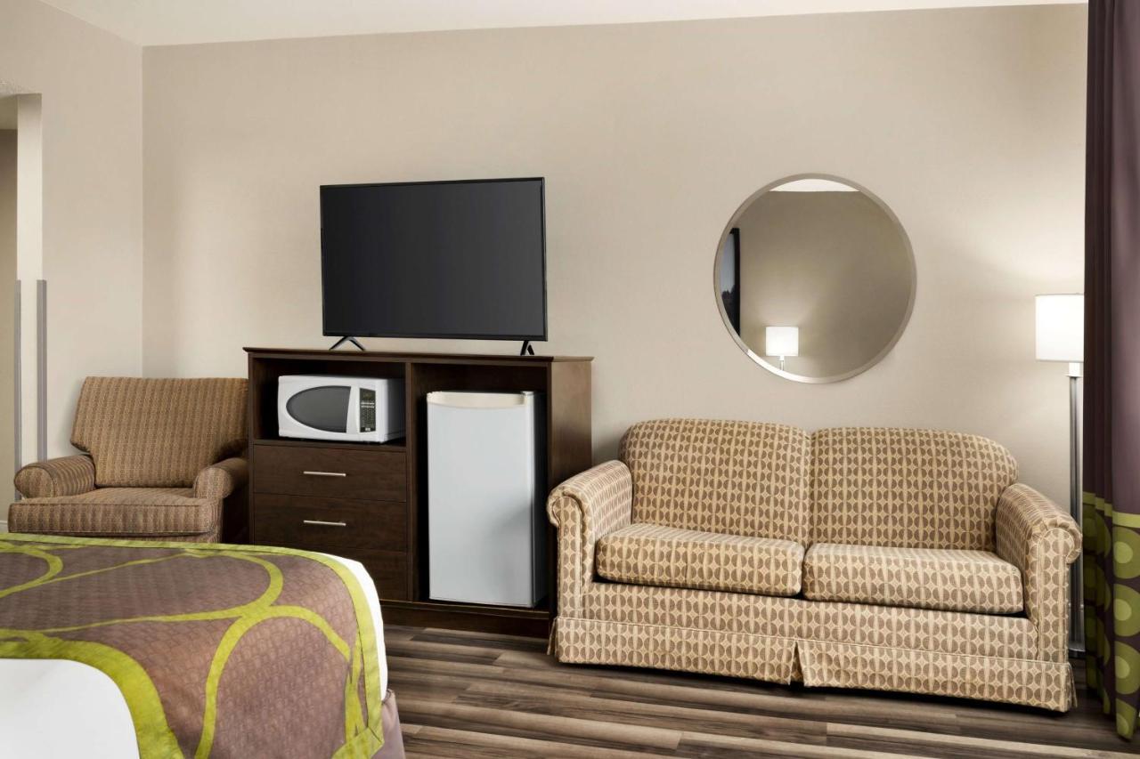 מלון Super 8 By Wyndham Sarnia On מראה חיצוני תמונה