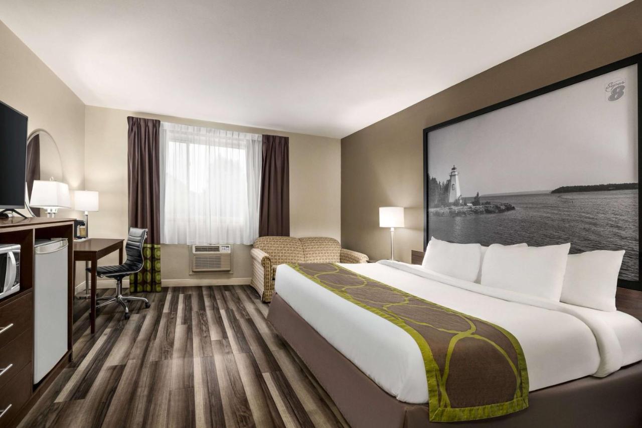 מלון Super 8 By Wyndham Sarnia On מראה חיצוני תמונה