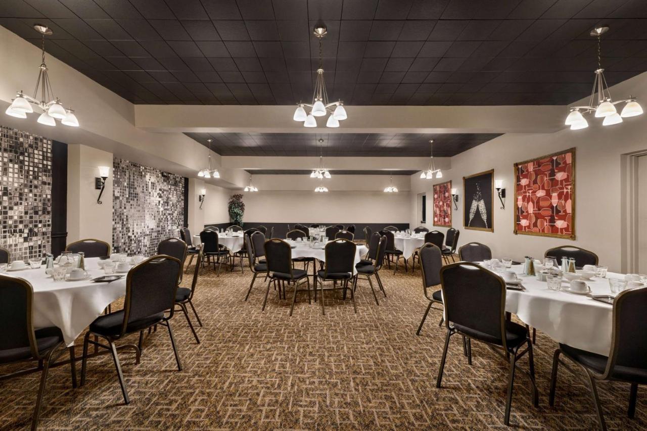 מלון Super 8 By Wyndham Sarnia On מראה חיצוני תמונה